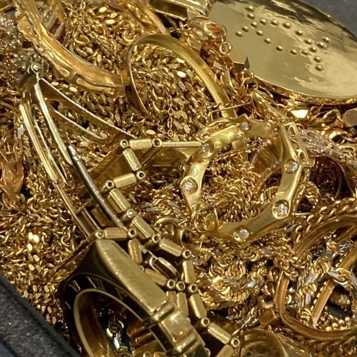 【金相場高騰中】指輪・ネックレス売るなら今でしょっ！