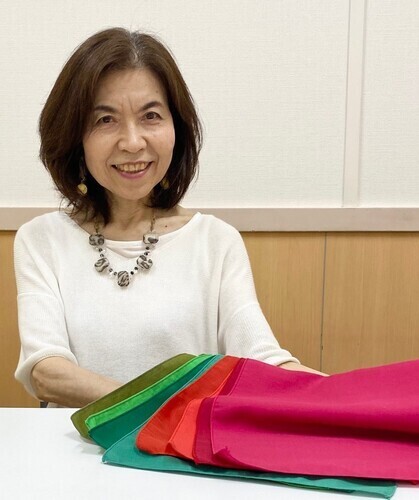 《秋　特別講座》「パーソナルカラーと 似合うメイク/お顔の特徴と骨格診断(全1回)」